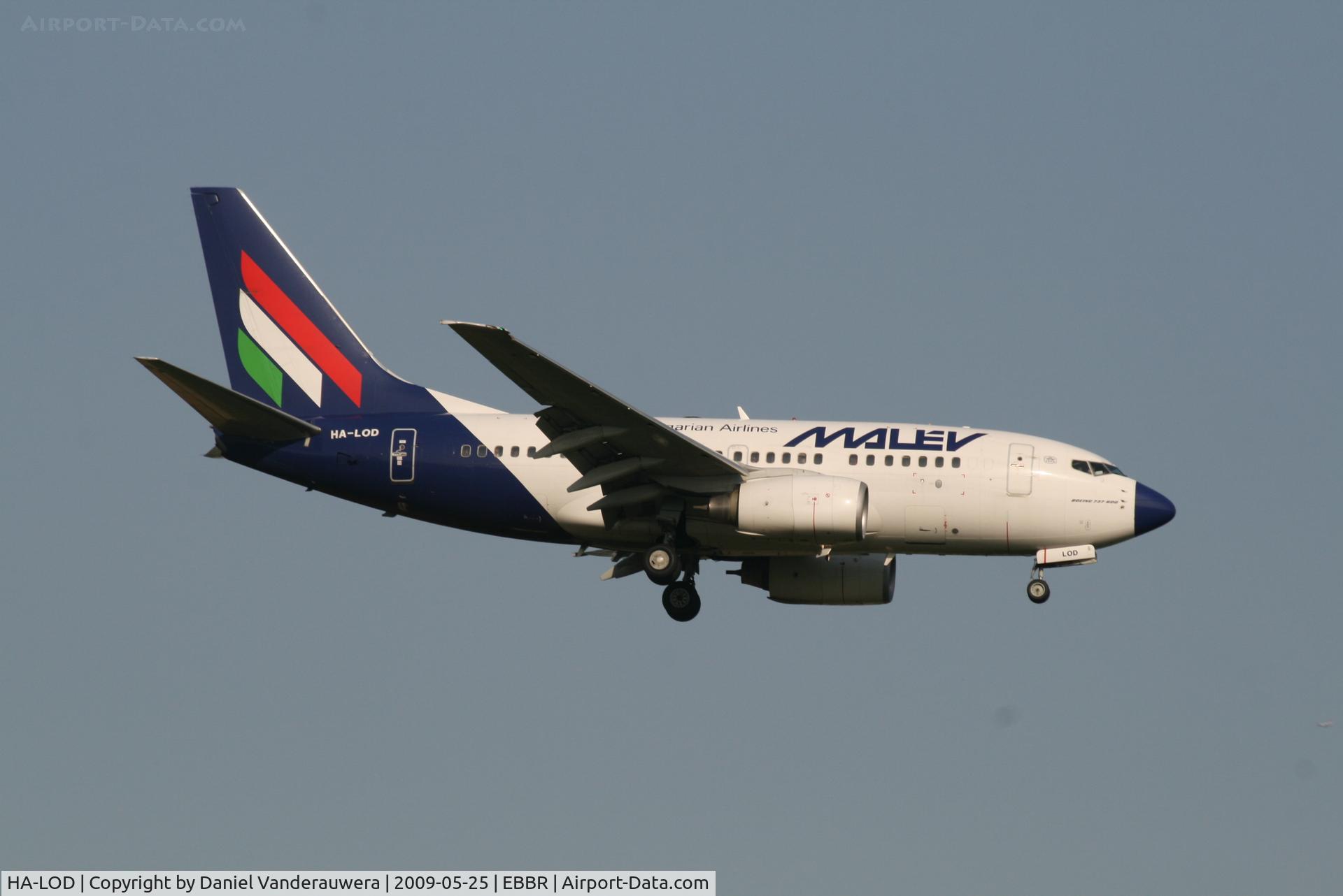 HA-LOD, 2003 Boeing 737-6Q8 C/N 28259, flight MA600 is descending to rwy 02
