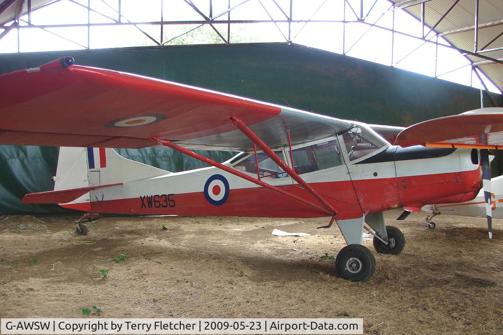 G-AWSW, 1968 Beagle D-5/180 Husky C/N 3690, XW635 - 1968 Beagle Auster parked at a rural Midlands airfield