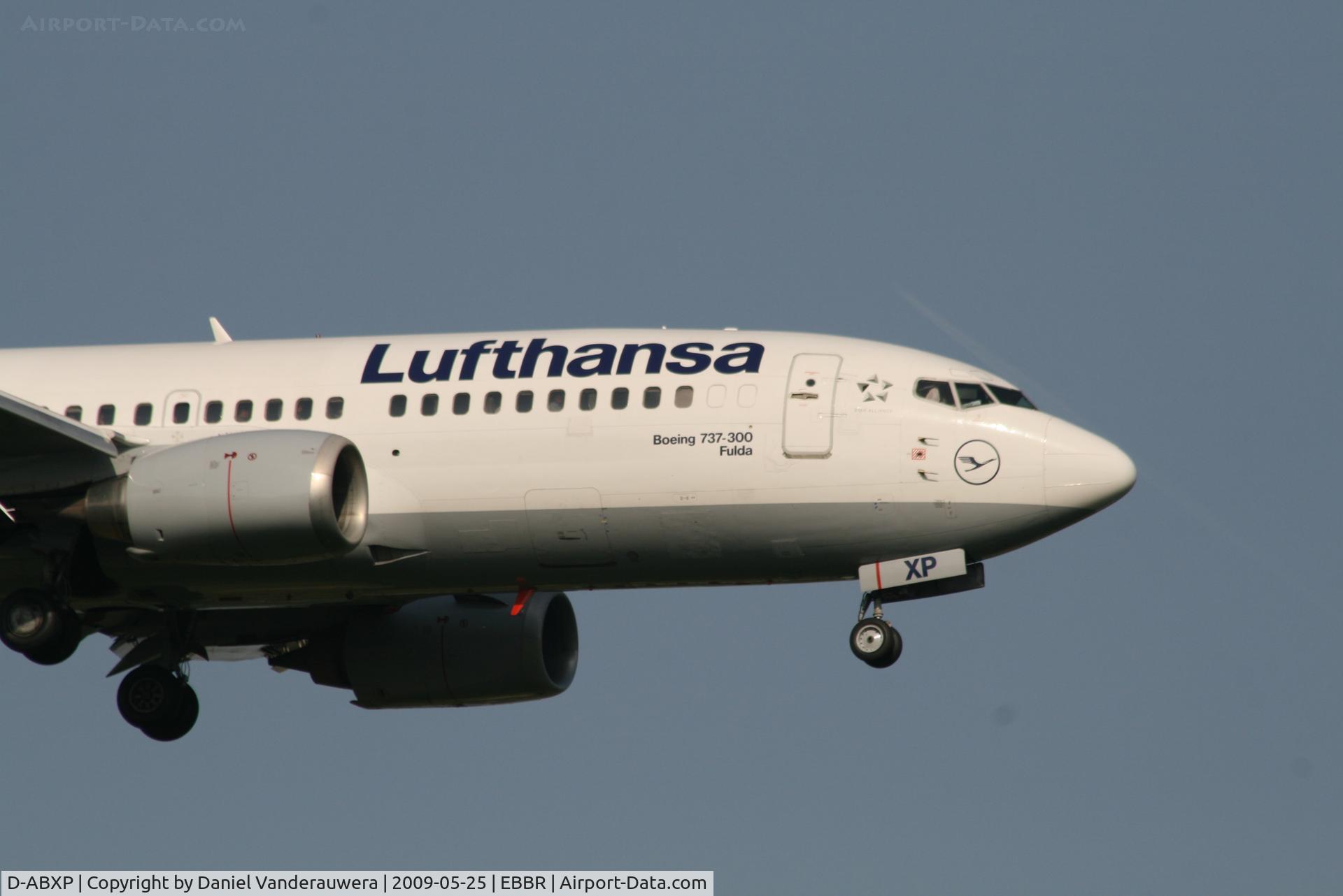 D-ABXP, 1988 Boeing 737-330 C/N 23874, arrival of flight LH4570 to rwy 02