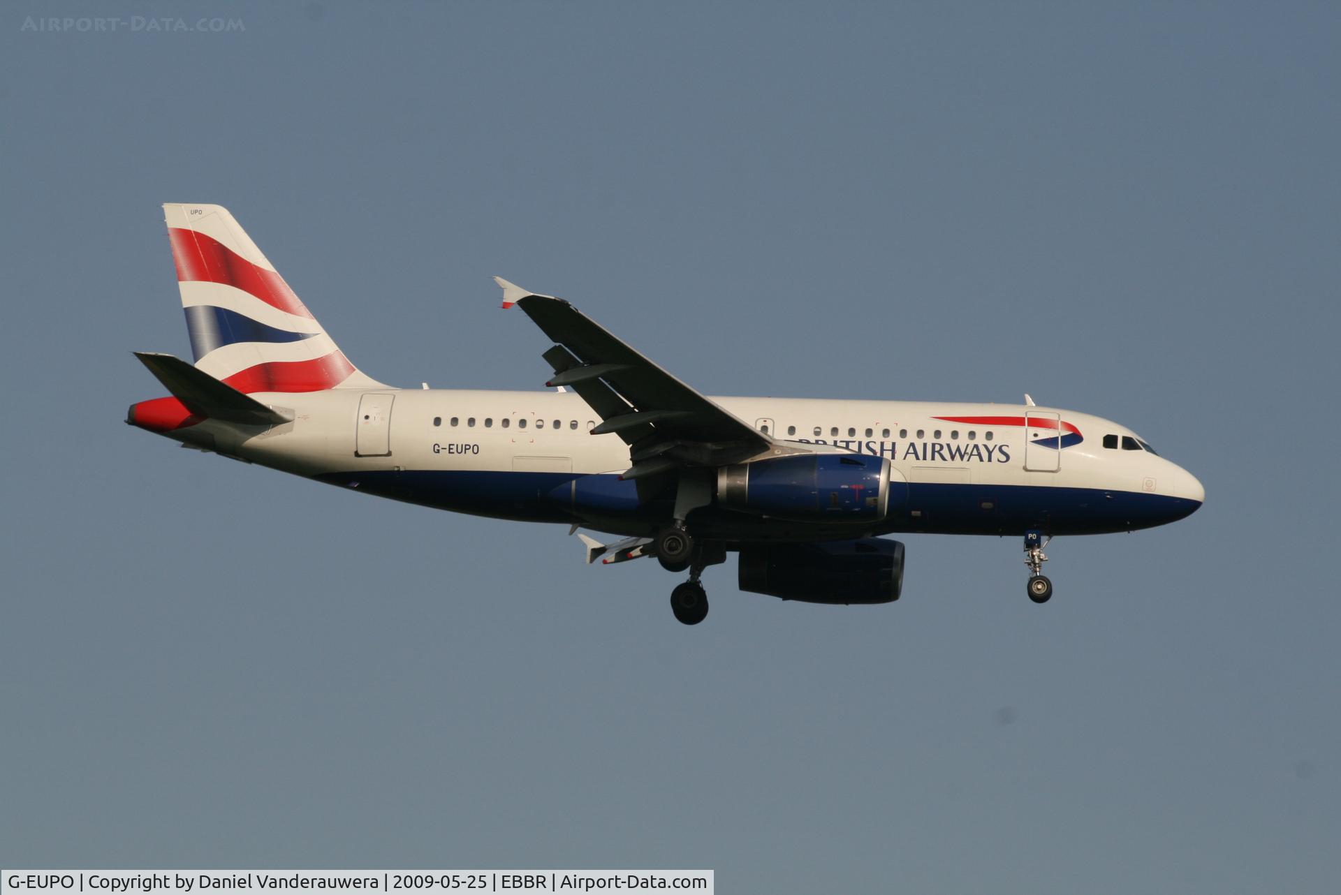 G-EUPO, 2000 Airbus A319-131 C/N 1279, flight BA388 is descending to rwy 02