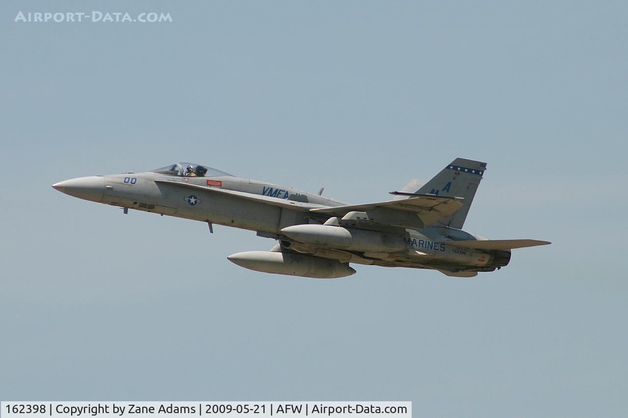 162398, McDonnell Douglas F/A-18A+ Hornet C/N 223/A177, Departing Alliance, Fort Worth