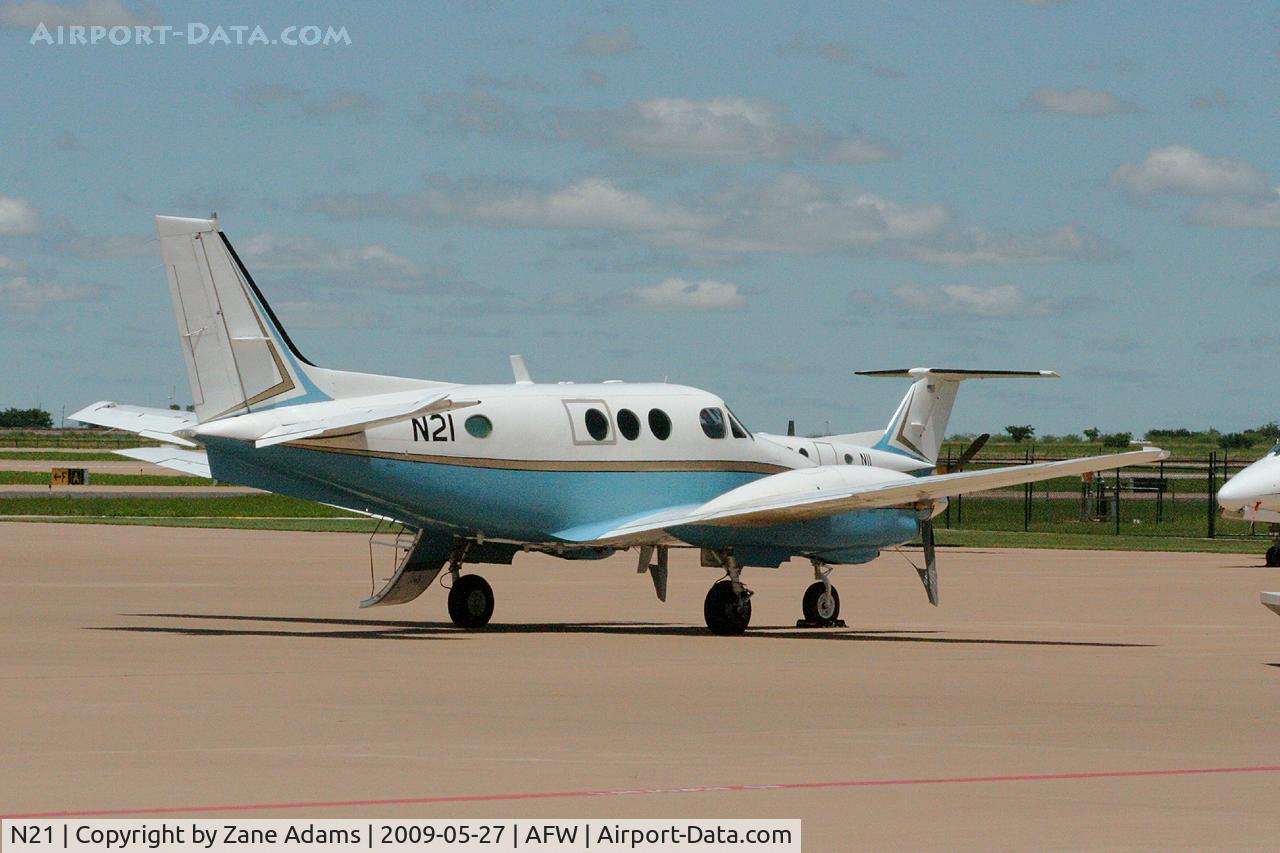 N21, 1980 Beech C90 King Air C/N LJ-902, FAA King Air at Alliance, Fort Worth