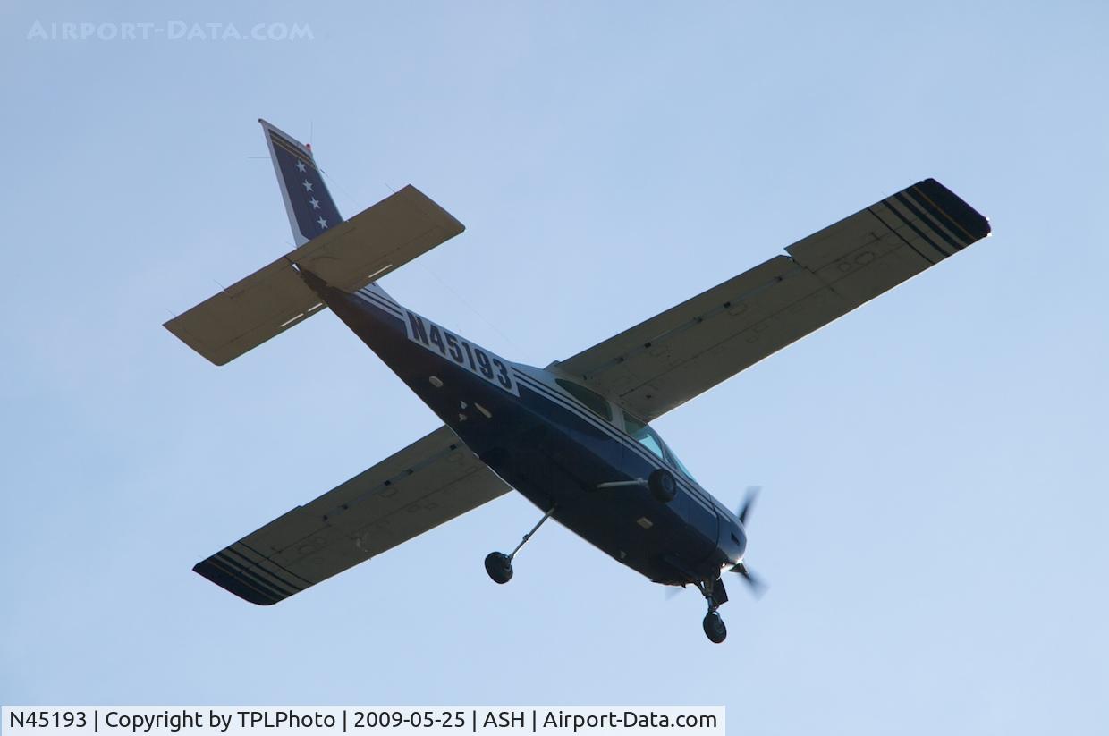N45193, 1976 Cessna 177RG Cardinal C/N 177RG1096, Fly Over