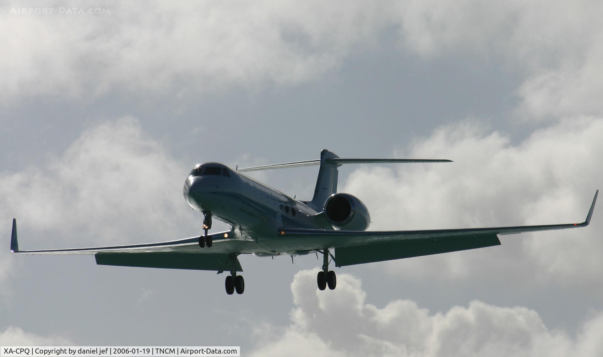 XA-CPQ, 1998 Gulfstream Aerospace G-V C/N 533, Landing 10
