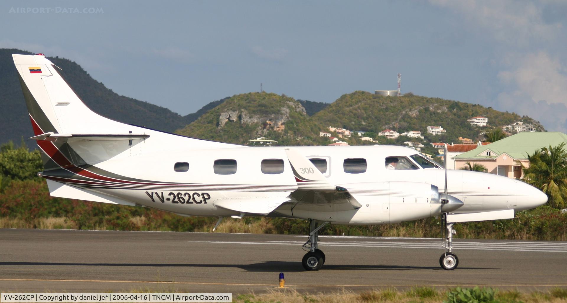YV-262CP, 1984 Swearingen SA-227TT Merlin 300 C/N TT-521, taking off rn10