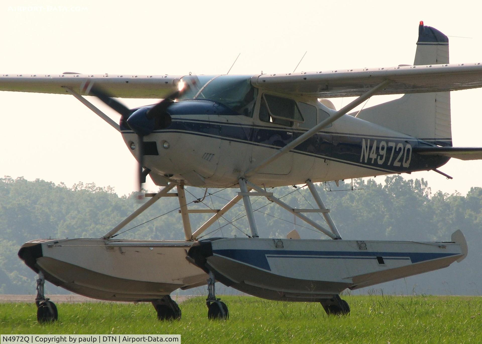 N4972Q, 1978 Cessna A185F Skywagon 185 C/N 18503591, Taxiing to 14 at Downtown Shreveport.