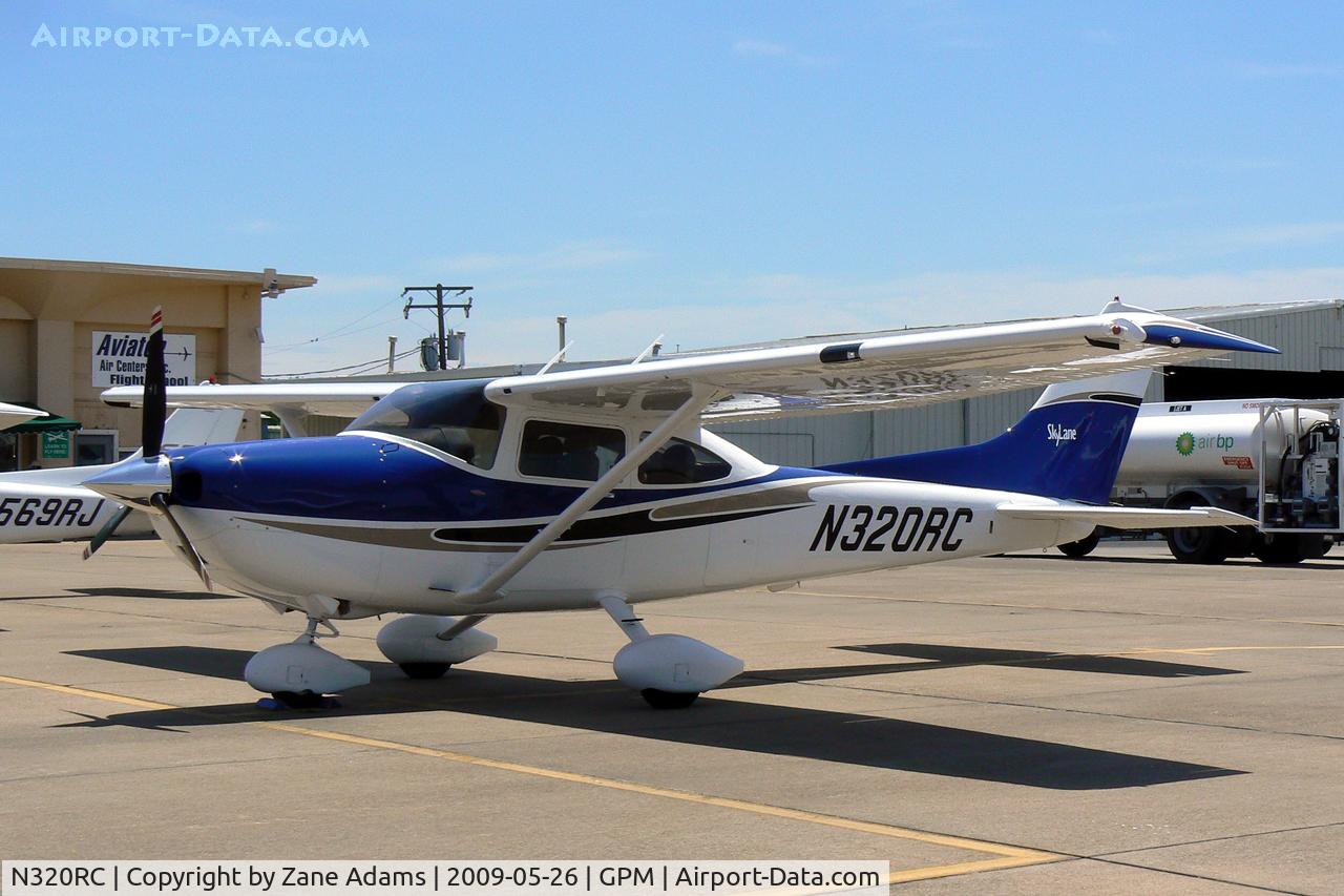 N320RC, 2004 Cessna 182T Skylane C/N 18281352, At Grand Prairie Municipal