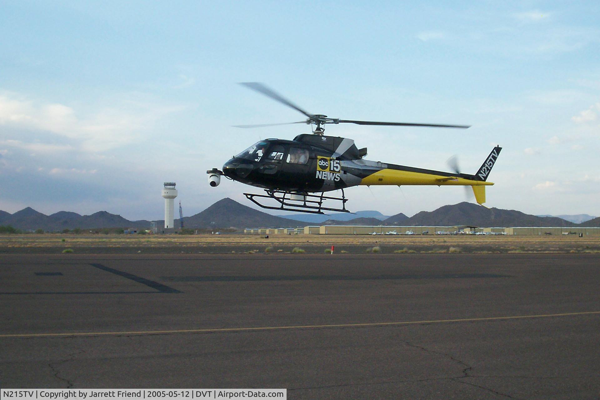 N215TV, 1998 Eurocopter AS-350B-2 Ecureuil Ecureuil C/N 3167, Landing on west pad.