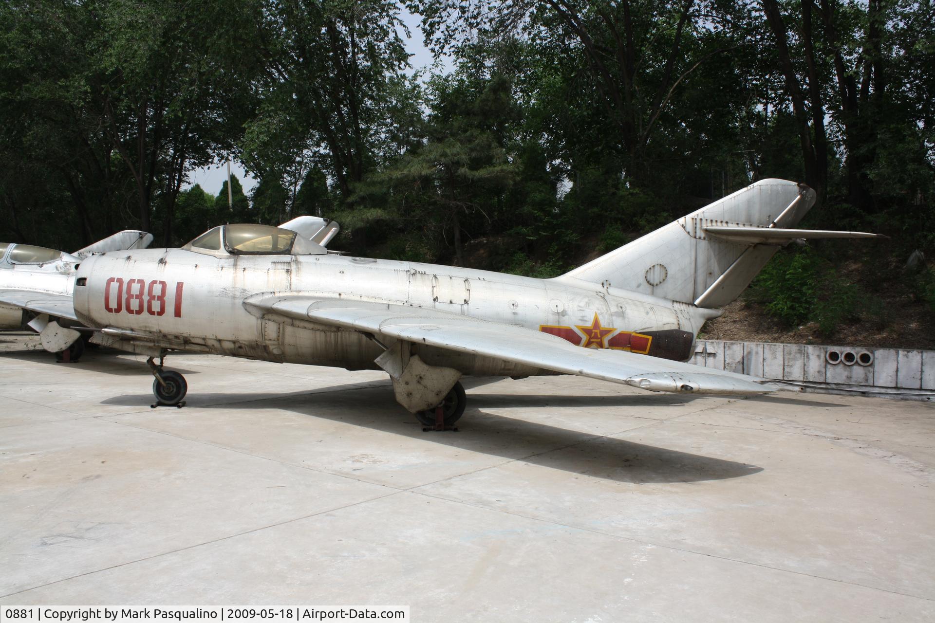 0881, Mikoyan-Gurevich MiG-15 C/N 2850, MiG-15