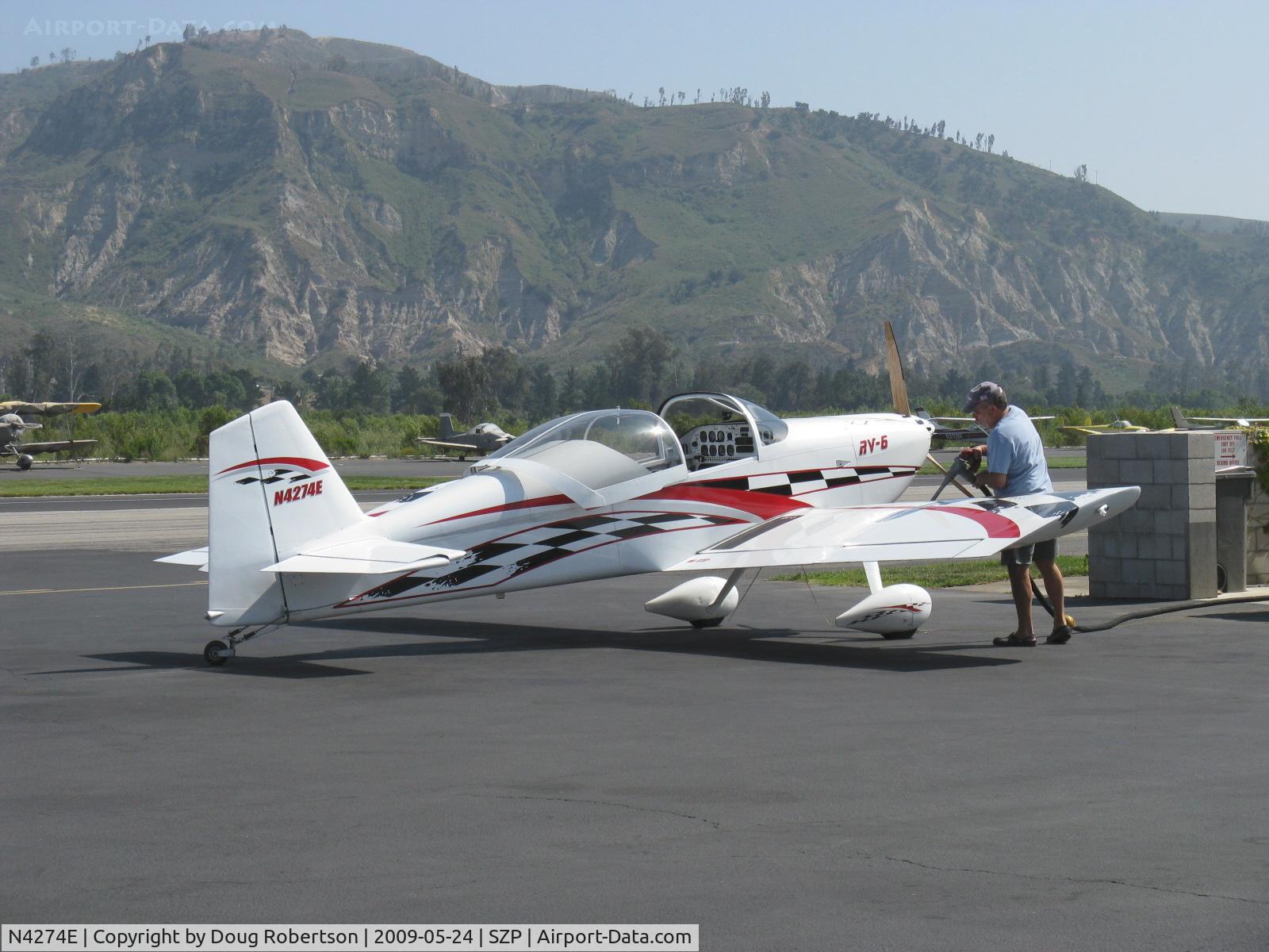 N4274E, 1999 Vans RV-6 C/N 24883, 1999 David VAN's RV-6, Mattituck (Lycoming) IO-360 180 Hp, refueling