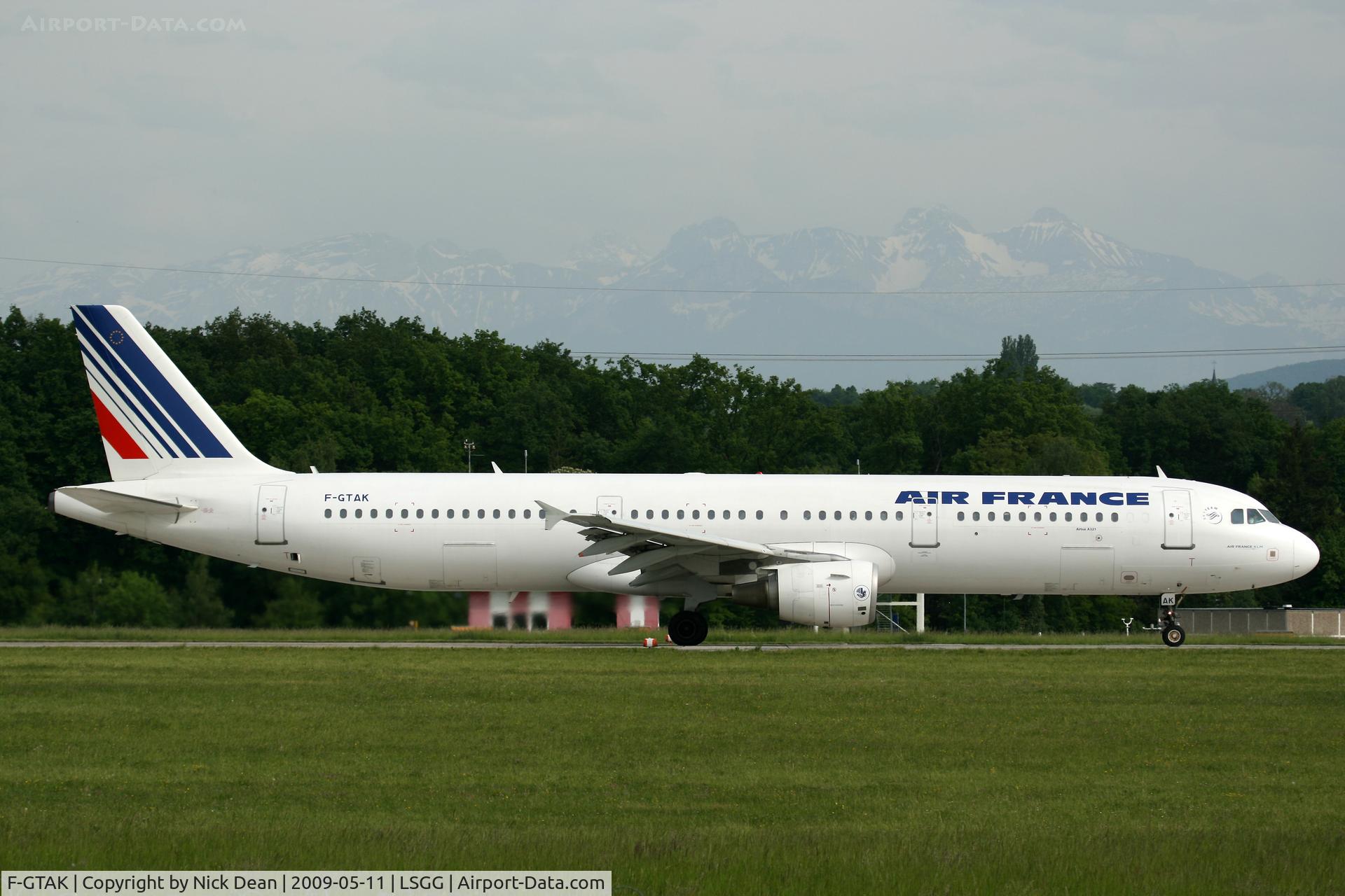 F-GTAK, 2001 Airbus A321-211 C/N 1658, LSGG