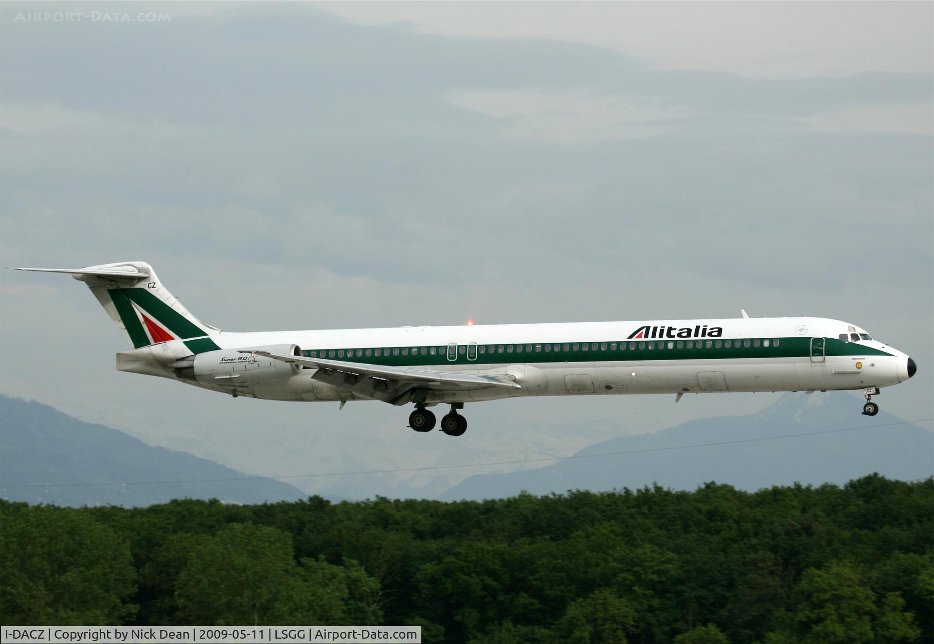 I-DACZ, 1991 McDonnell Douglas MD-82 (DC-9-82) C/N 53058/1927, LSGG
