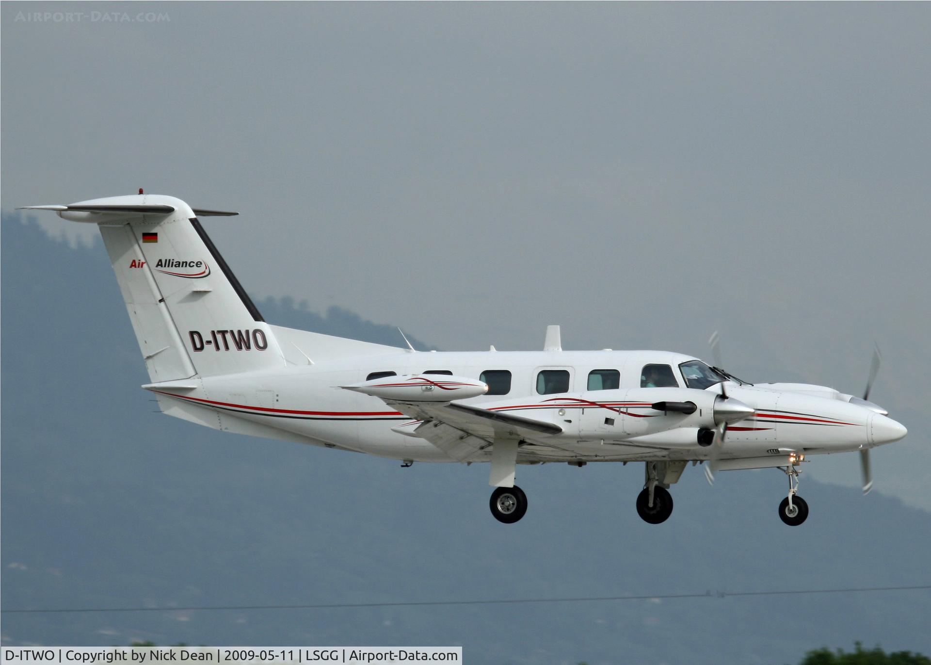 D-ITWO, 1987 Piper PA-42-720 Cheyenne IIIA C/N 42-5501046, LSGG