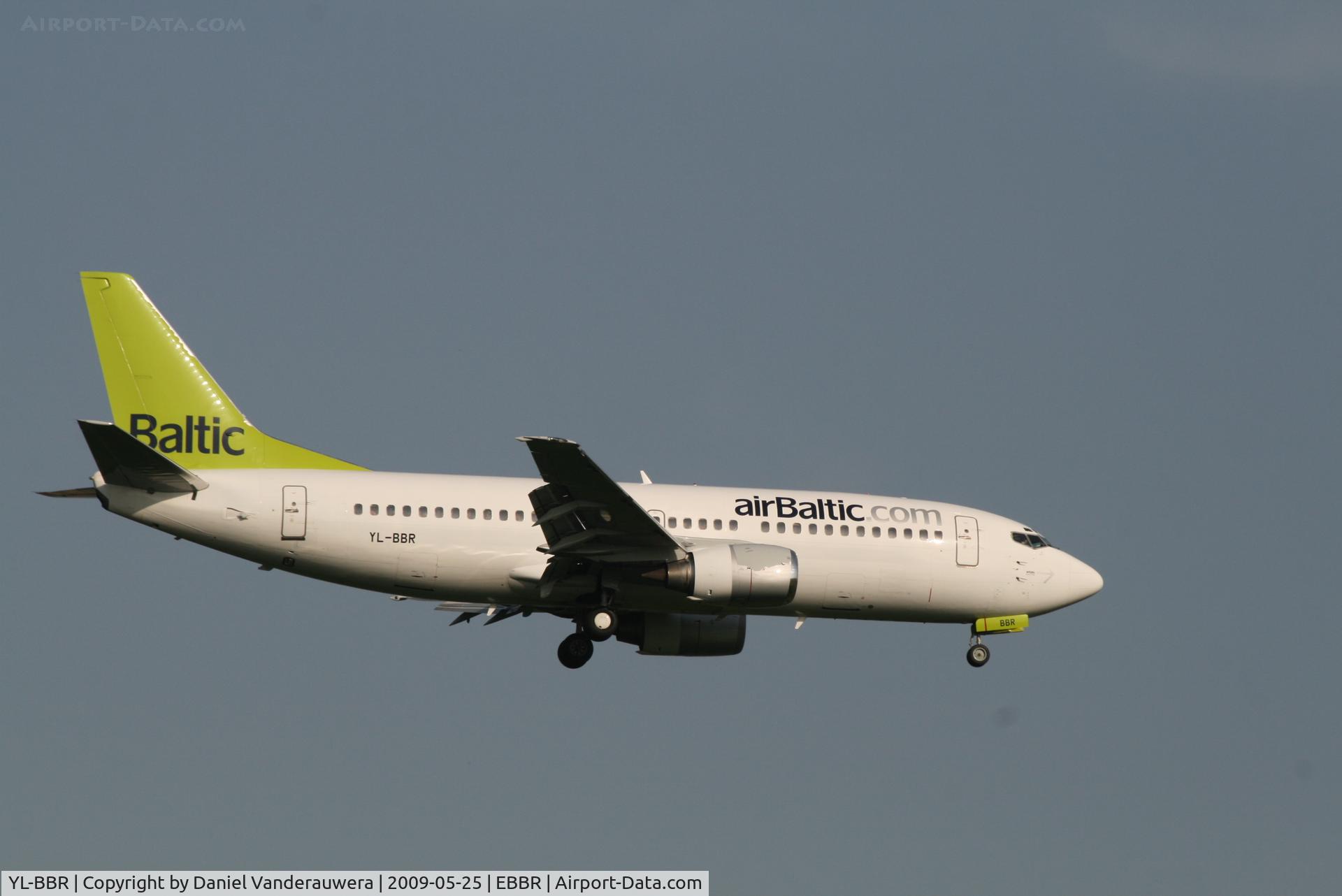 YL-BBR, 1998 Boeing 737-31S C/N 29266, arrival of flight BT601 to rwy 02