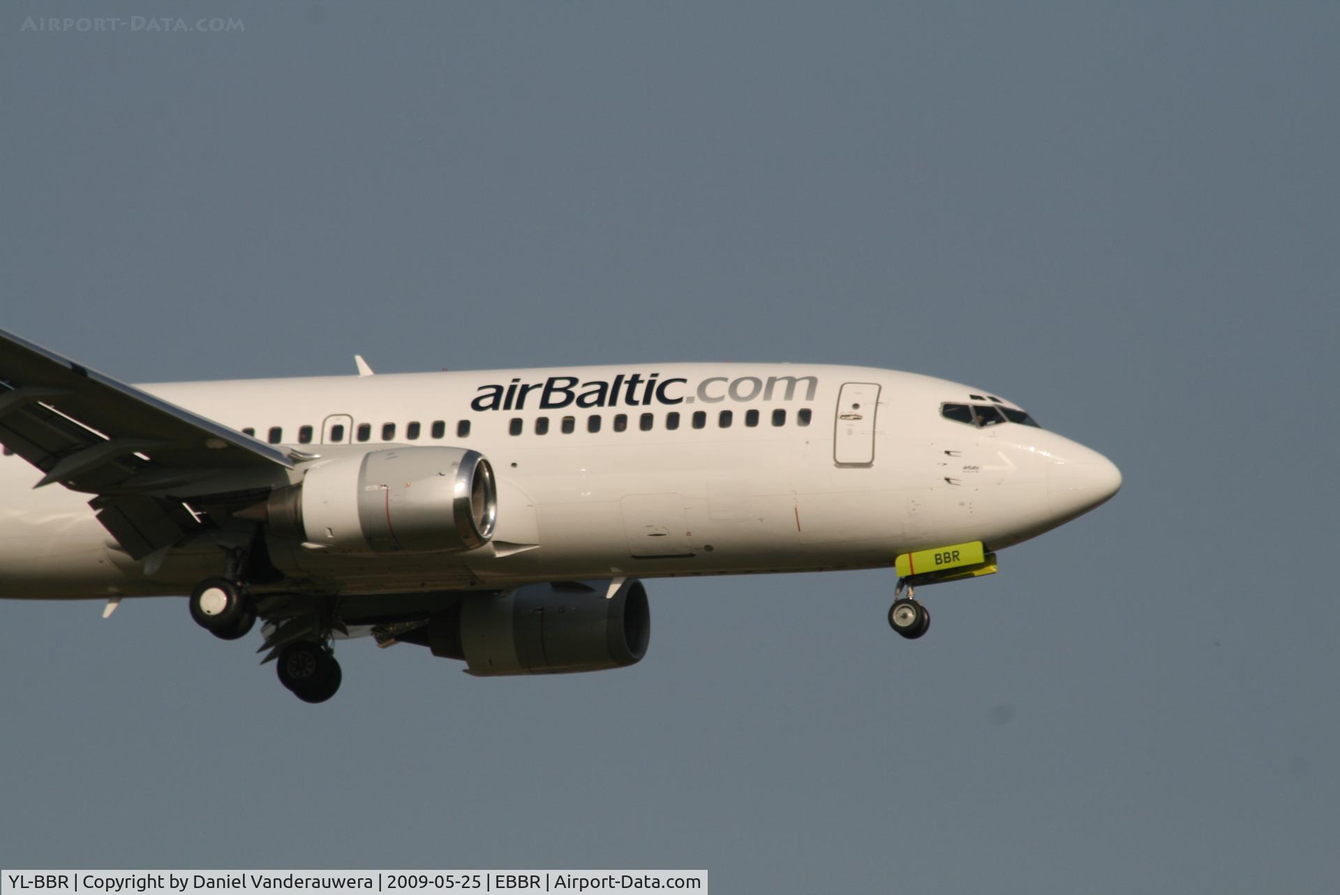 YL-BBR, 1998 Boeing 737-31S C/N 29266, flight BT601 is descending to rwy 02