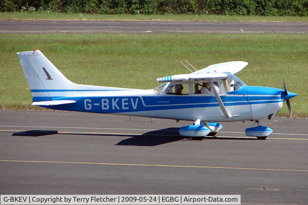 G-BKEV, 1976 Reims F172M Skyhawk Skyhawk C/N 1443, Cessna F172M at Leicester 2009 May Bank Holiday Fly-in