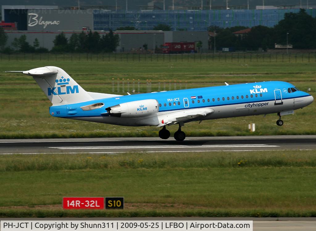PH-JCT, 1995 Fokker 70 (F-28-0070) C/N 11537, Landing rwy 14R