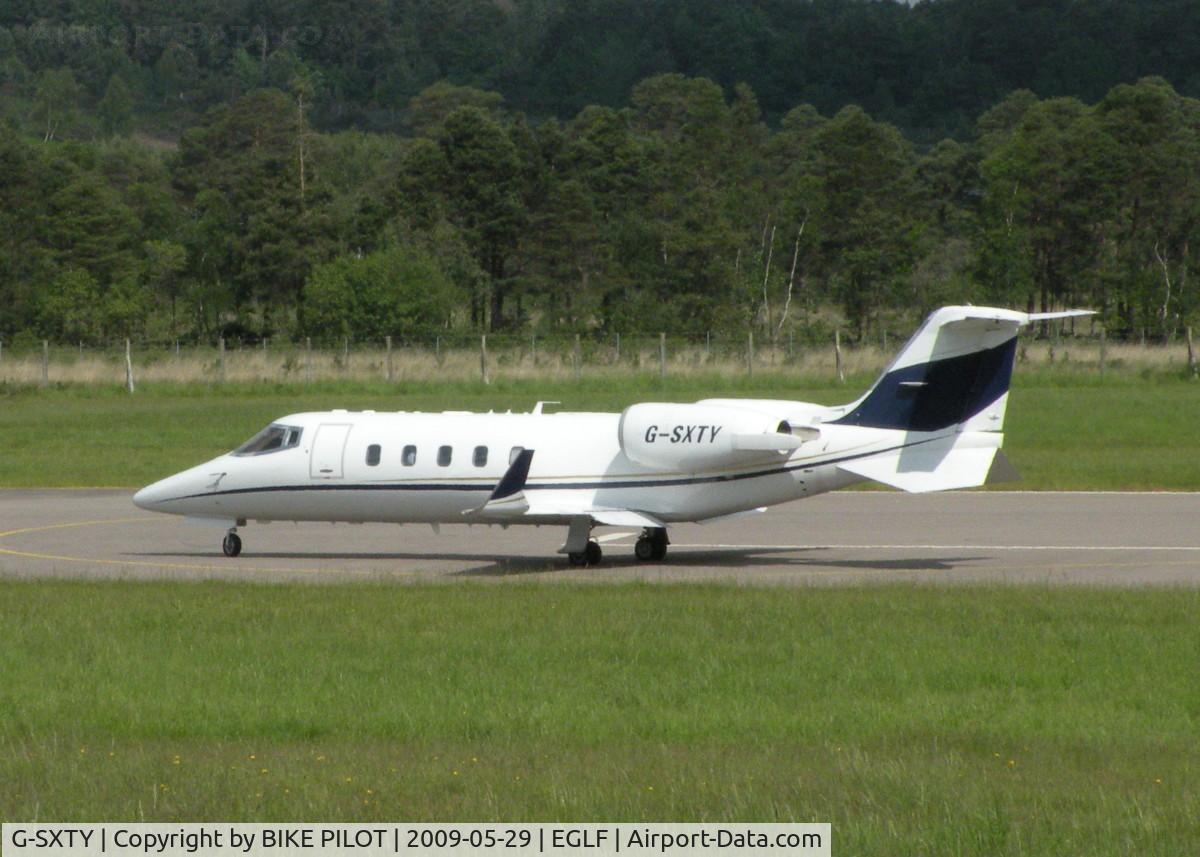 G-SXTY, 2004 Learjet 60 C/N 60-280, TURNING TO LINE UP FOR RWY 06