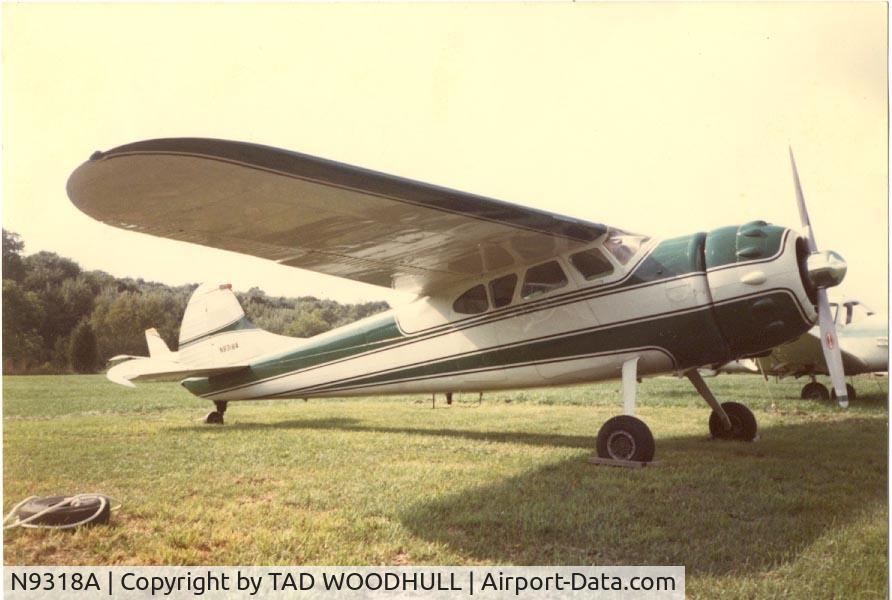 N9318A, 1949 Cessna 195 C/N 7397, WATERFORD AIRPORT, CT 1984