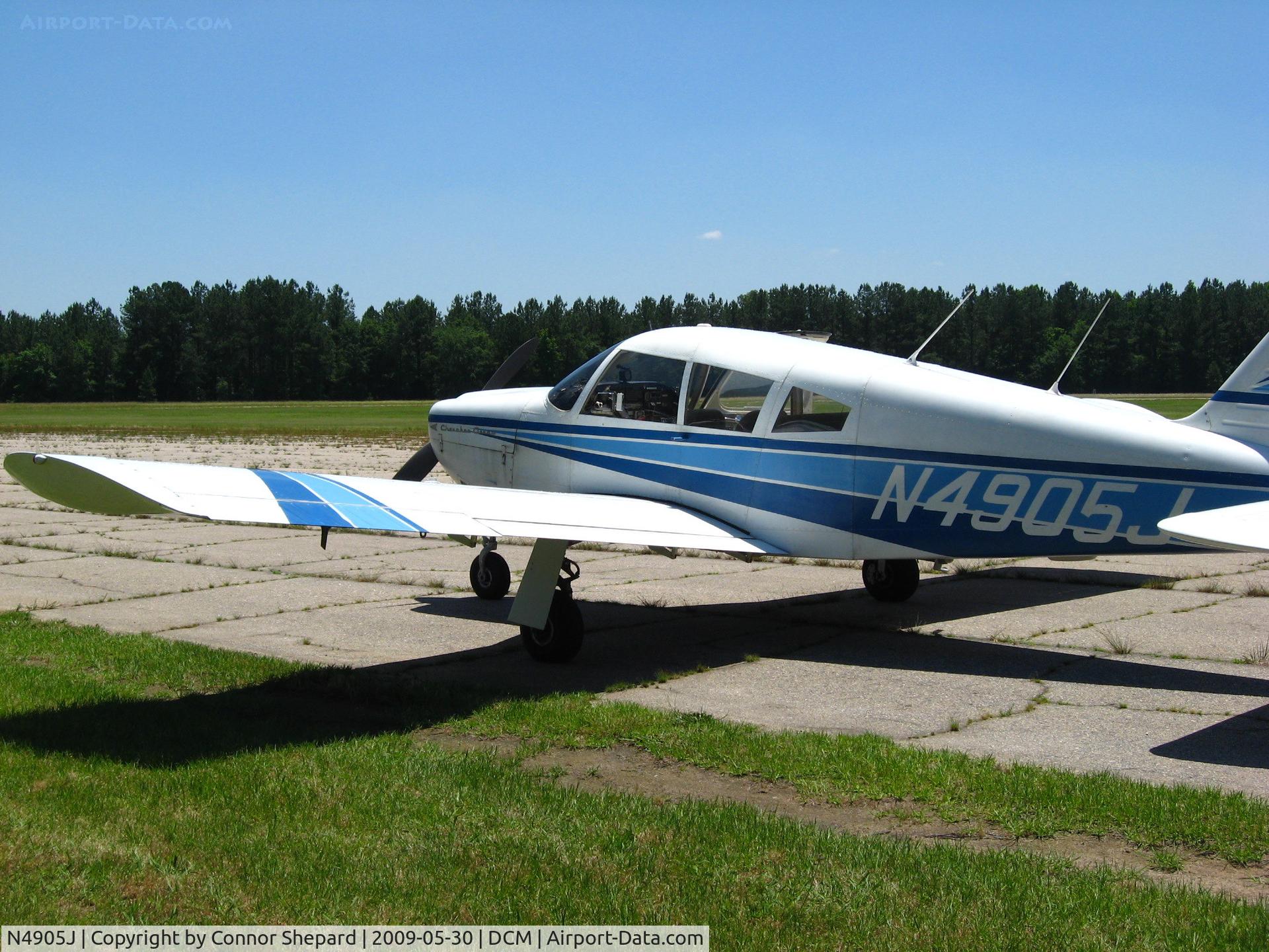 N4905J, 1968 Piper PA-28R-180 Cherokee Arrow C/N 28R-30623, Piper on ramp