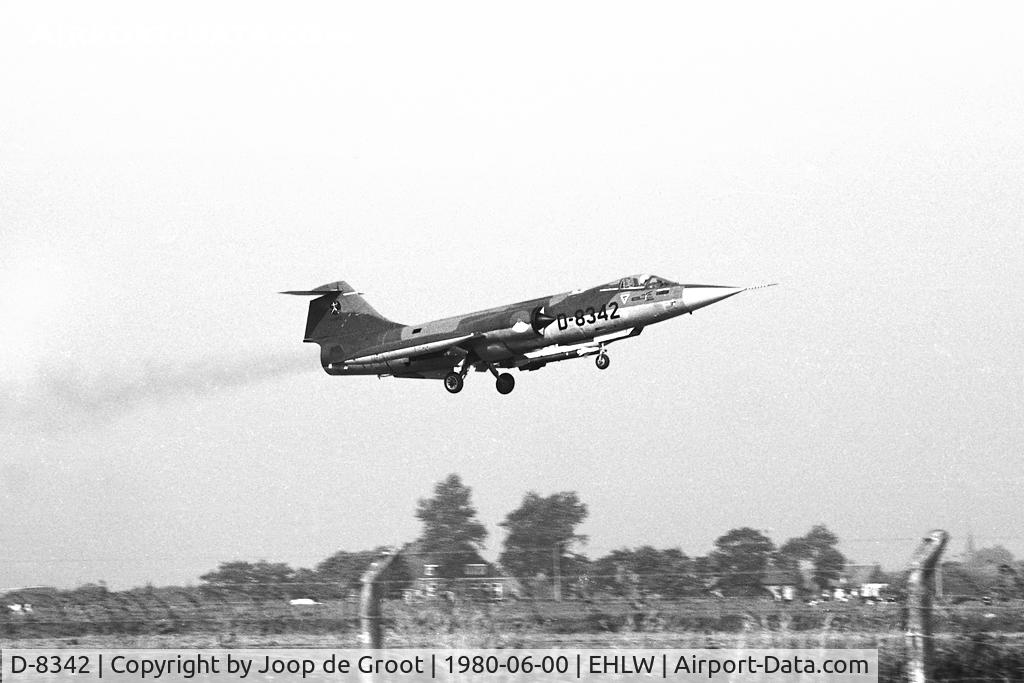 D-8342, Lockheed F-104G Starfighter C/N 683-8342, landing at the Leeuwarden 06