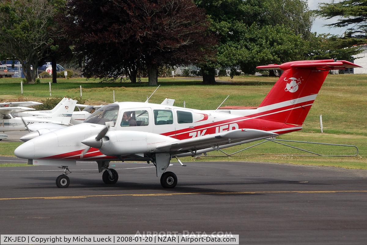 ZK-JED, Beech 76 Duchess C/N ME-386, At Ardmore