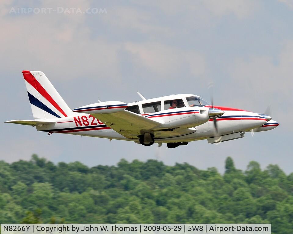 N8266Y, 1966 Piper PA-30 Twin Comanche C/N 30-1394, Departing runway 22