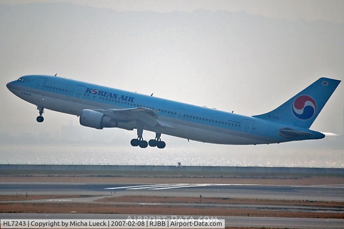HL7243, 1993 Airbus A300B4-622R C/N 692, At Kansai