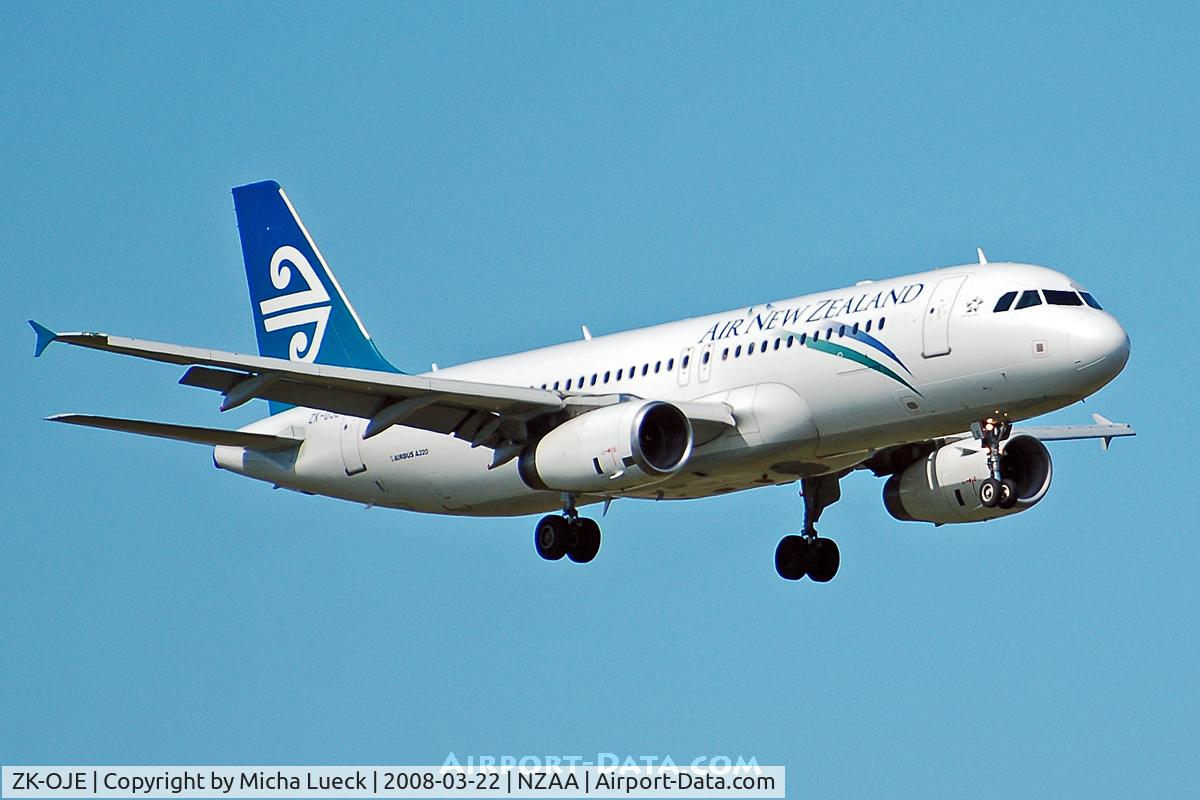 ZK-OJE, 2003 Airbus A320-232 C/N 2148, On finals