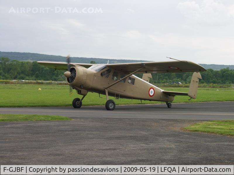 F-GJBF, Max Holste MH-1521C-1 Broussard C/N 13, au roulage