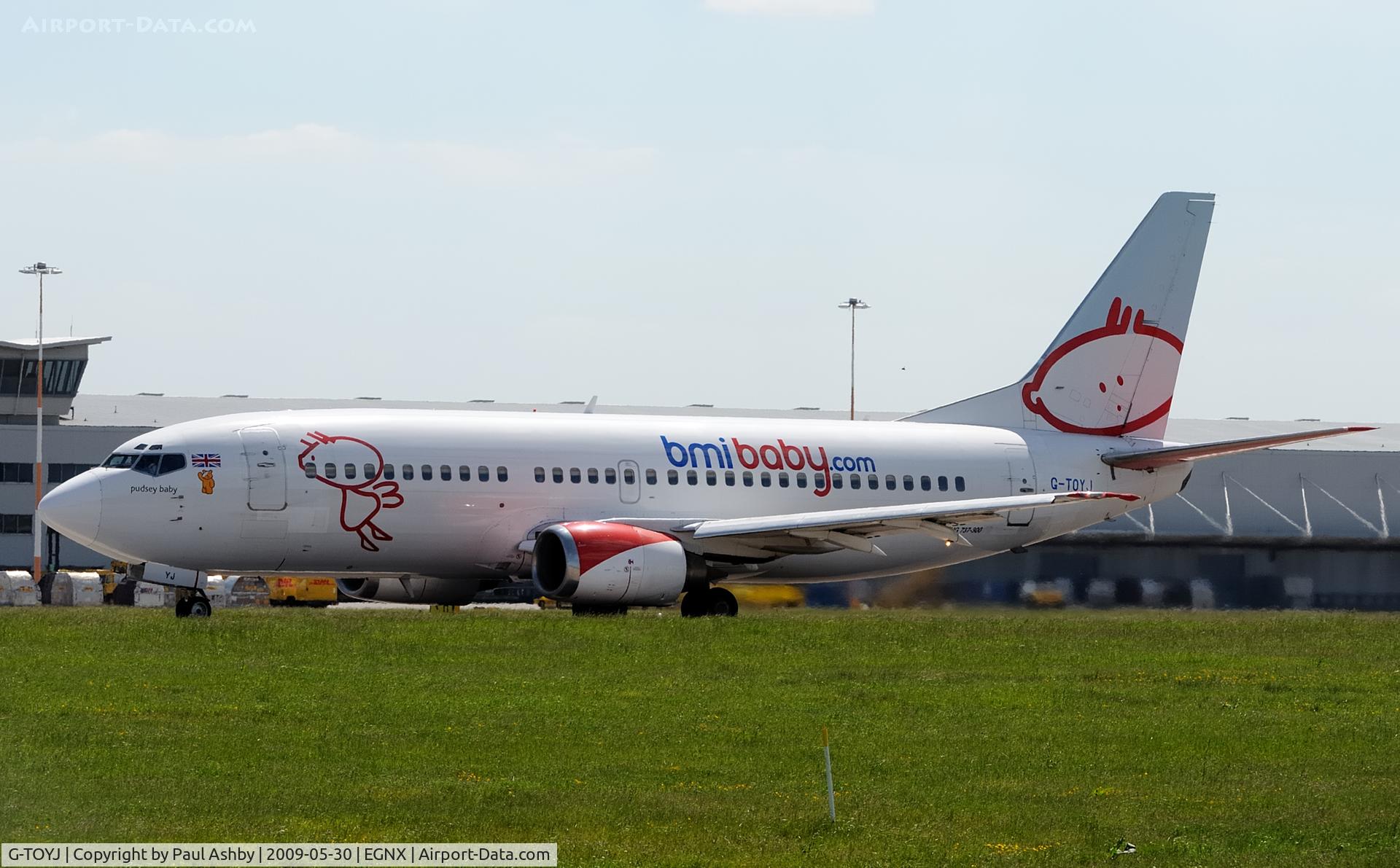 G-TOYJ, 1996 Boeing 737-36M C/N 28332, BOEING 737
