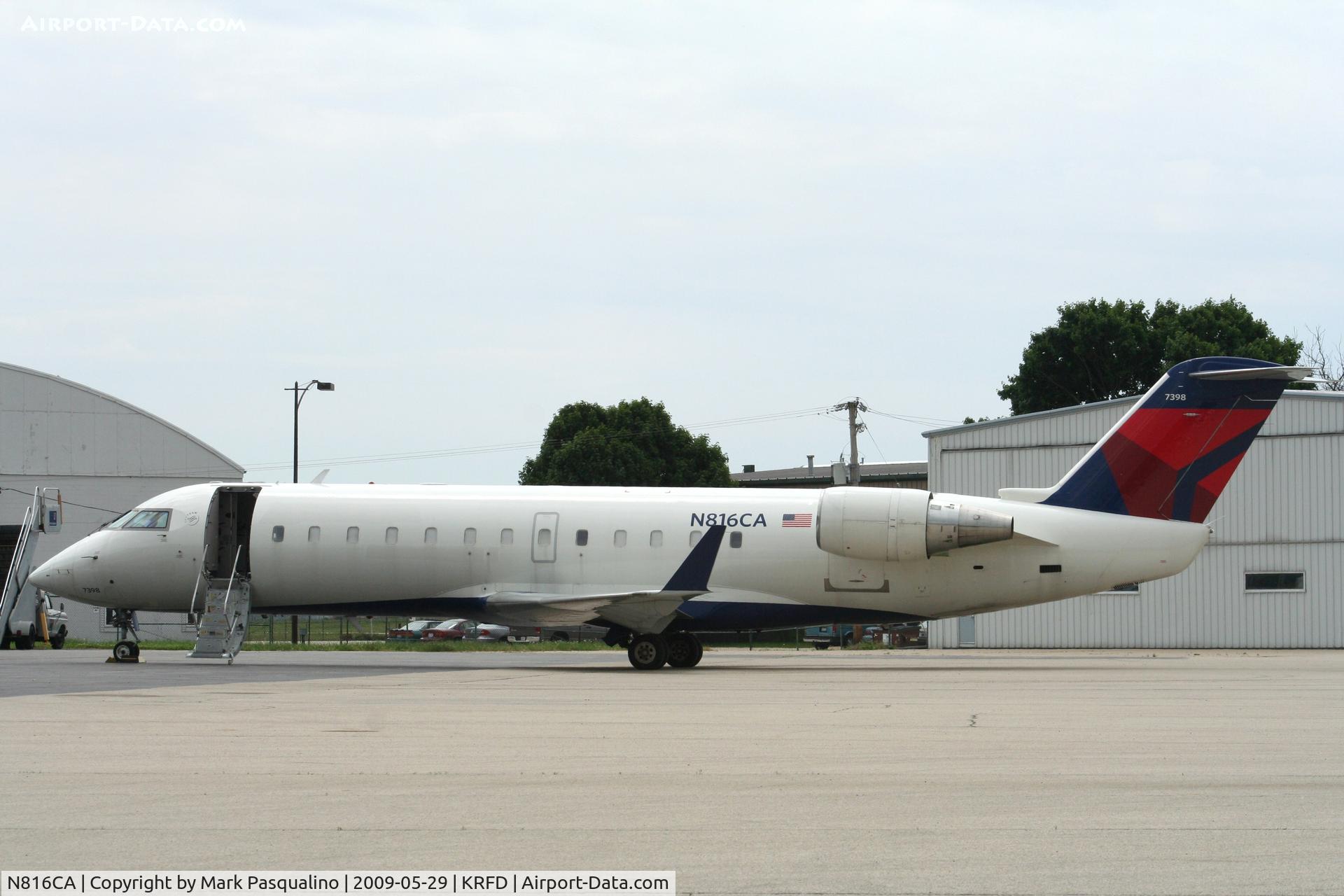 N816CA, Bombardier CRJ-100ER (CL-600-2B19) C/N 7398, CL-600-2B19