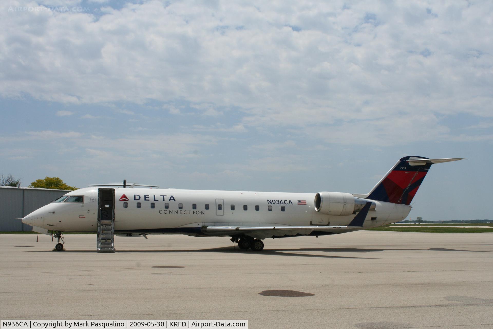 N936CA, 1994 Canadair CRJ-100ER (CL-600-2B19) C/N 7043, CL-600-2B19