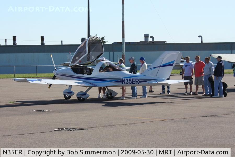 N35ER, 2008 TL Ultralight TL-2000 Sting S3 C/N TLUSA167, Drawing a crowd at the Marysville, Ohio fly-in breakfast.