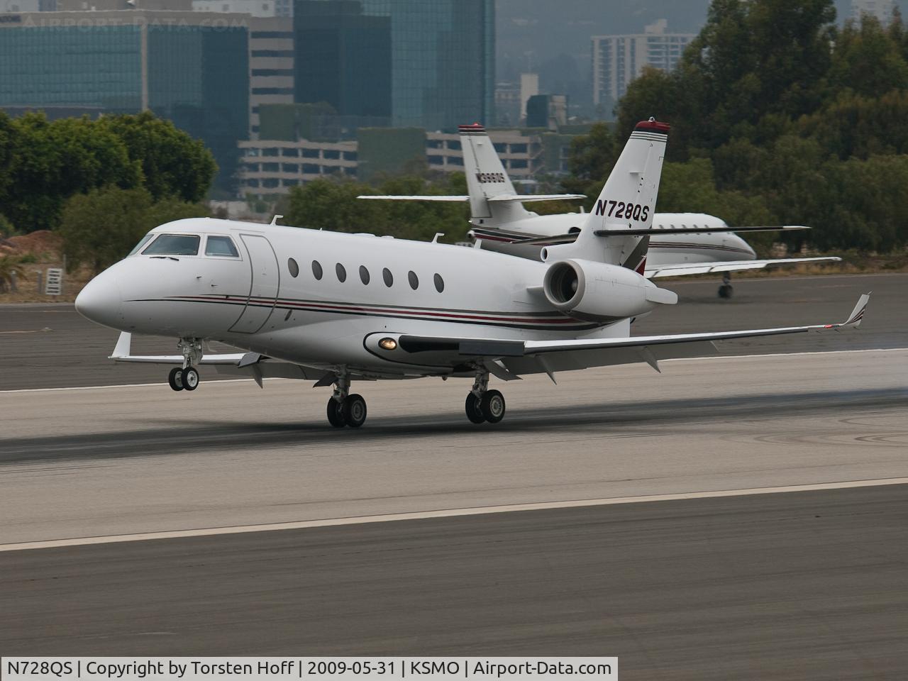 N728QS, 2005 Israel Aircraft Industries Gulfstream 200 C/N 116, N728QS arriving on RWY 21