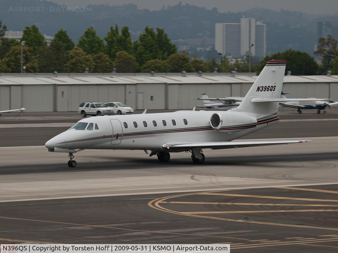 N396QS, 2008 Cessna 680 Citation Sovereign C/N 680-0240, N396QS departing from RWY 21