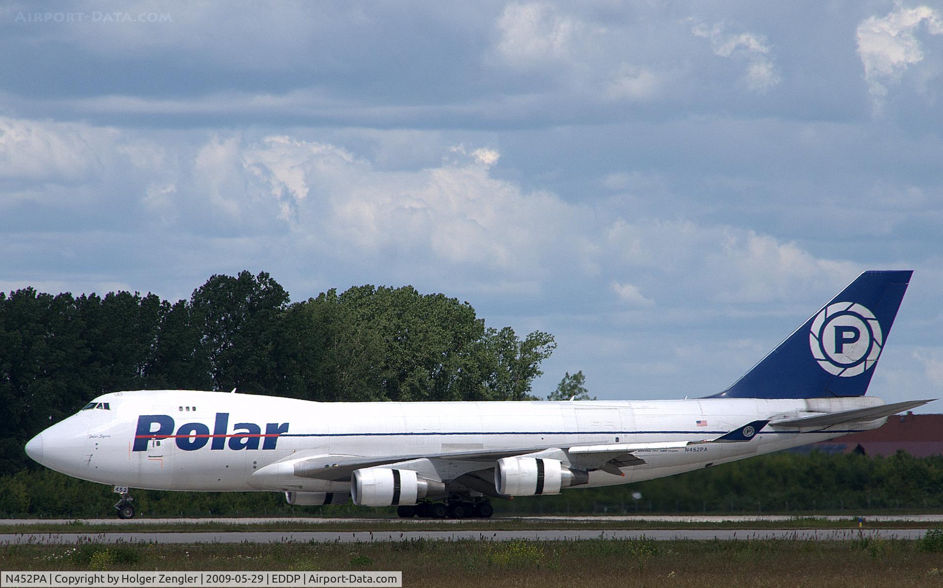 N452PA, 2000 Boeing 747-46NF C/N 30810, That Jumbo Freighter has just touched down at nothern runway