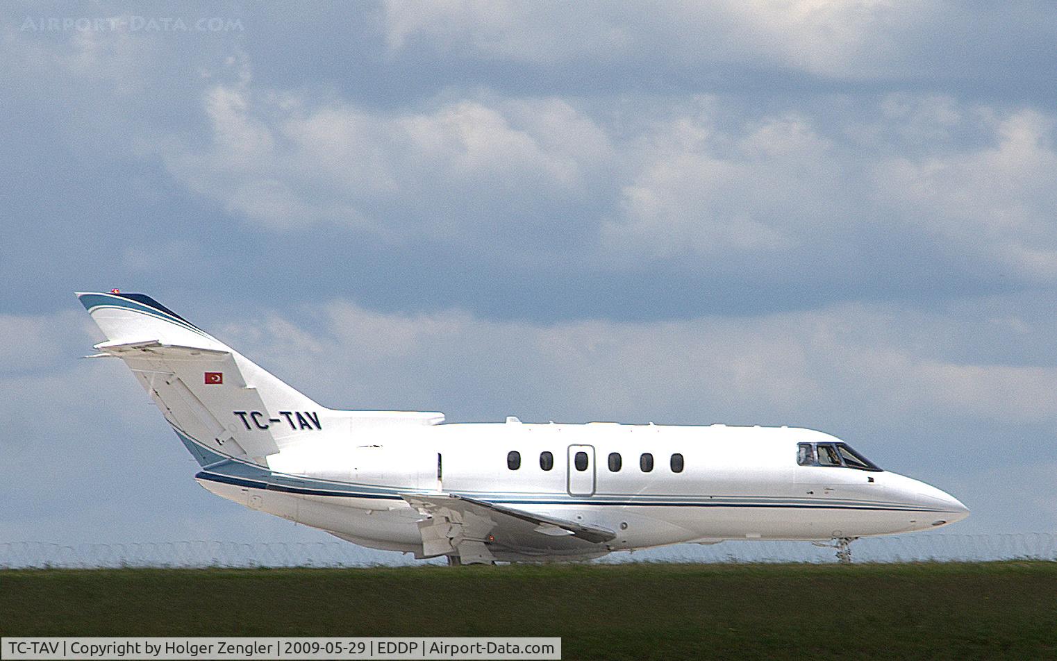 TC-TAV, 2005 Raytheon Hawker 800XP C/N 258736, Türkiyeden misafir Leipzig´de