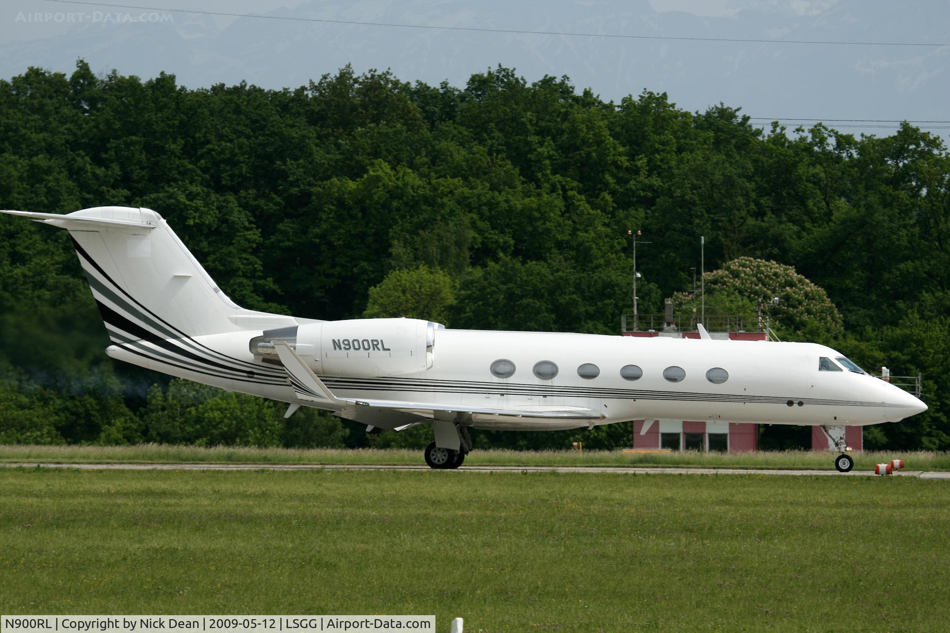 N900RL, 1990 Gulfstream Aerospace G-IV C/N 1150, LSGG