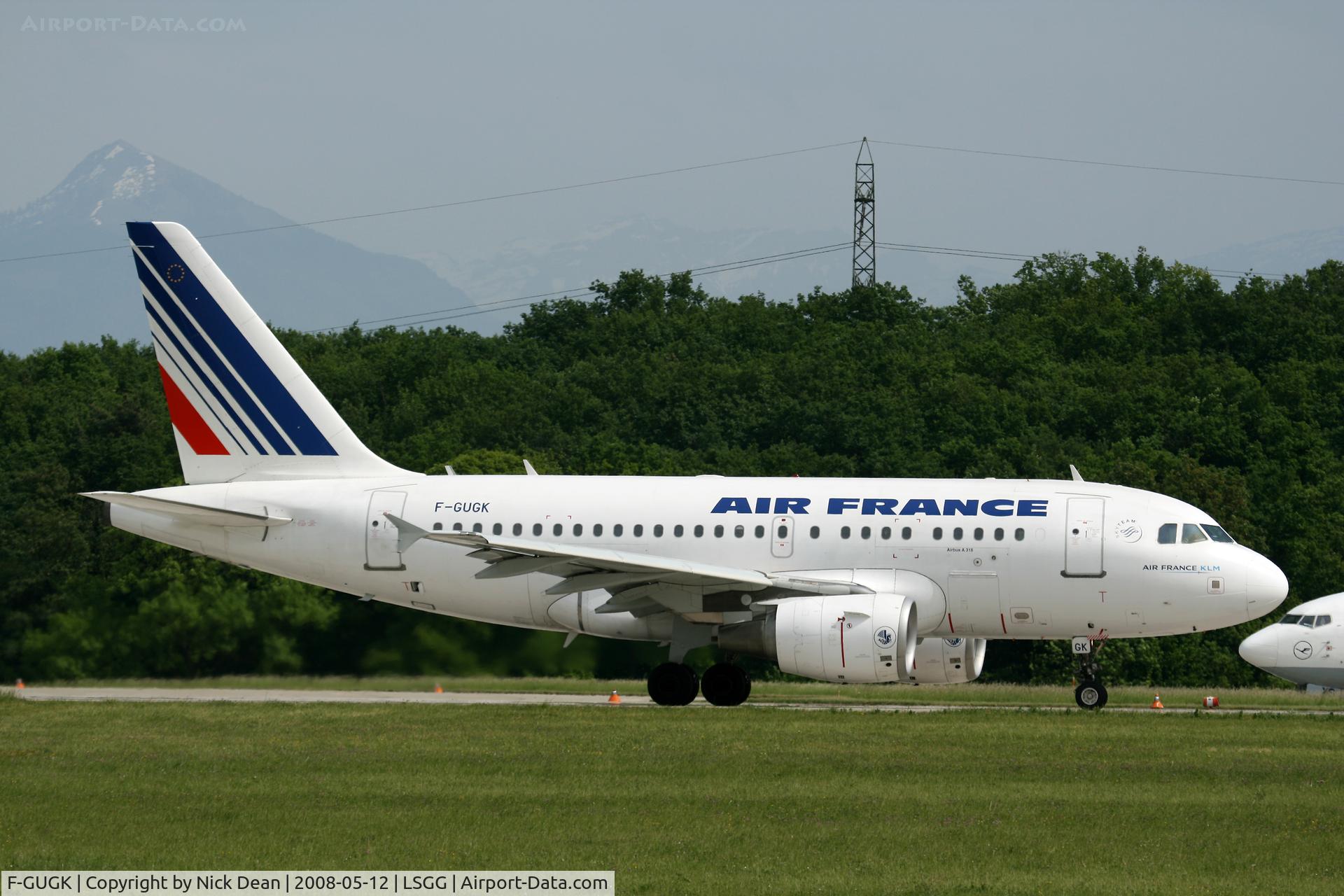 F-GUGK, 2005 Airbus A318-111 C/N 2601, LSGG