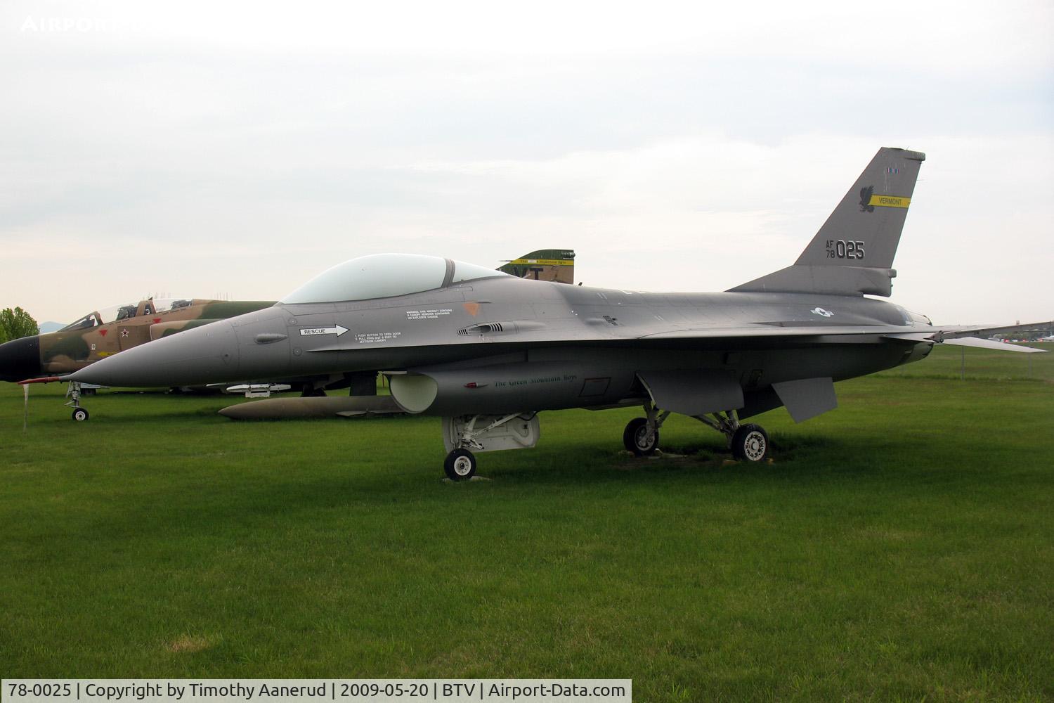 78-0025, 1978 General Dynamics F-16A Fighting Falcon C/N 61-31, Vermont Air National Guard airpark, Burlington, VT