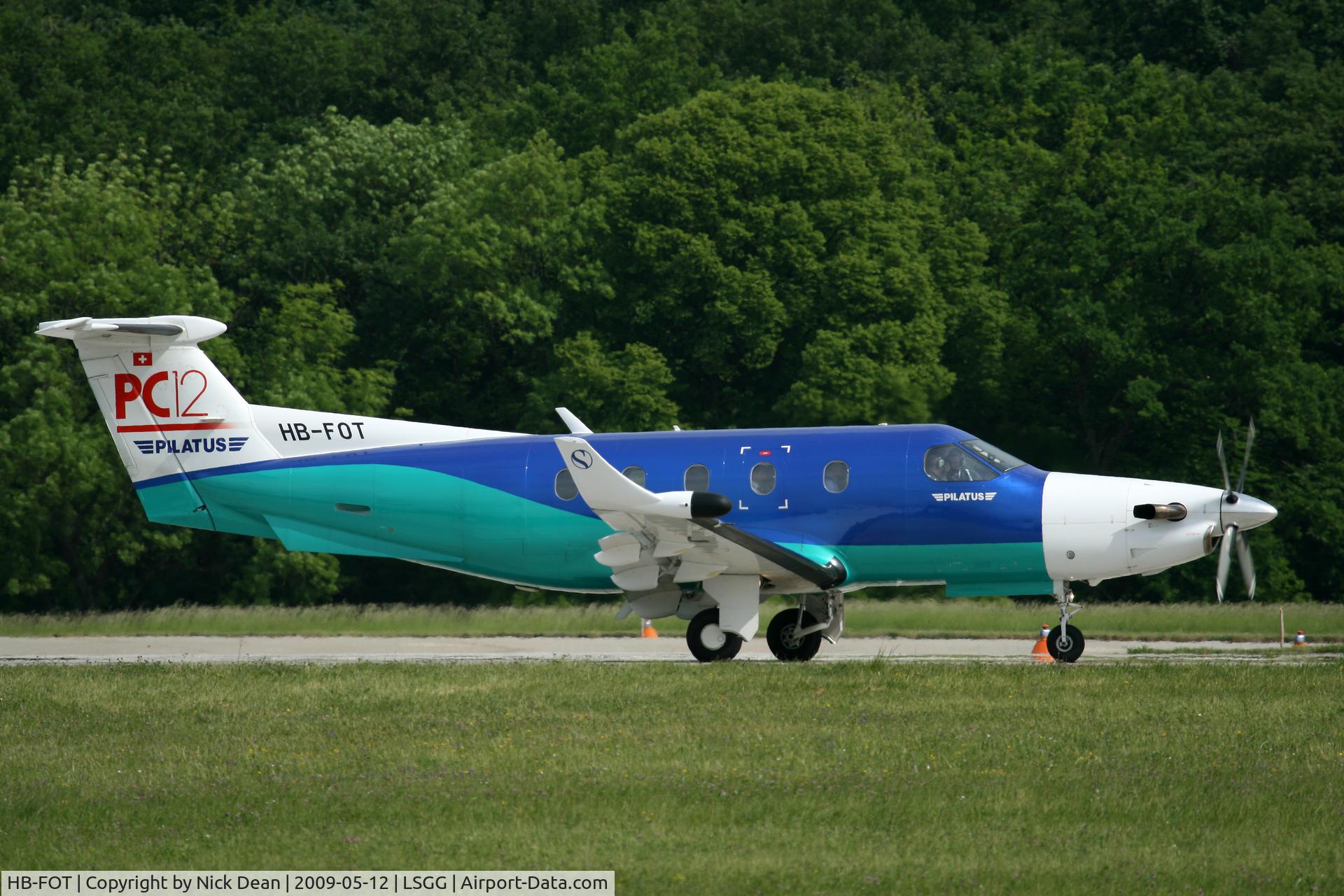 HB-FOT, 1995 Pilatus PC-12/45 C/N 121, LSGG