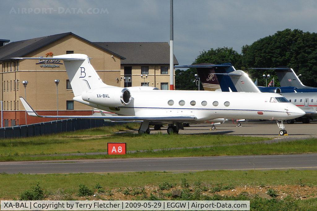 XA-BAL, 1998 Gulfstream Aerospace 5 C/N 546, Mexican registered Gulfstream at Luton