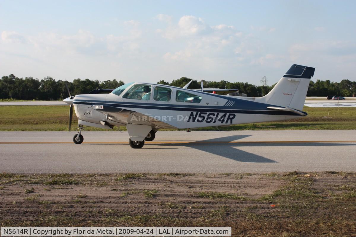 N5614R, Beech F33A Bonanza C/N CE-1414, Beech F33A