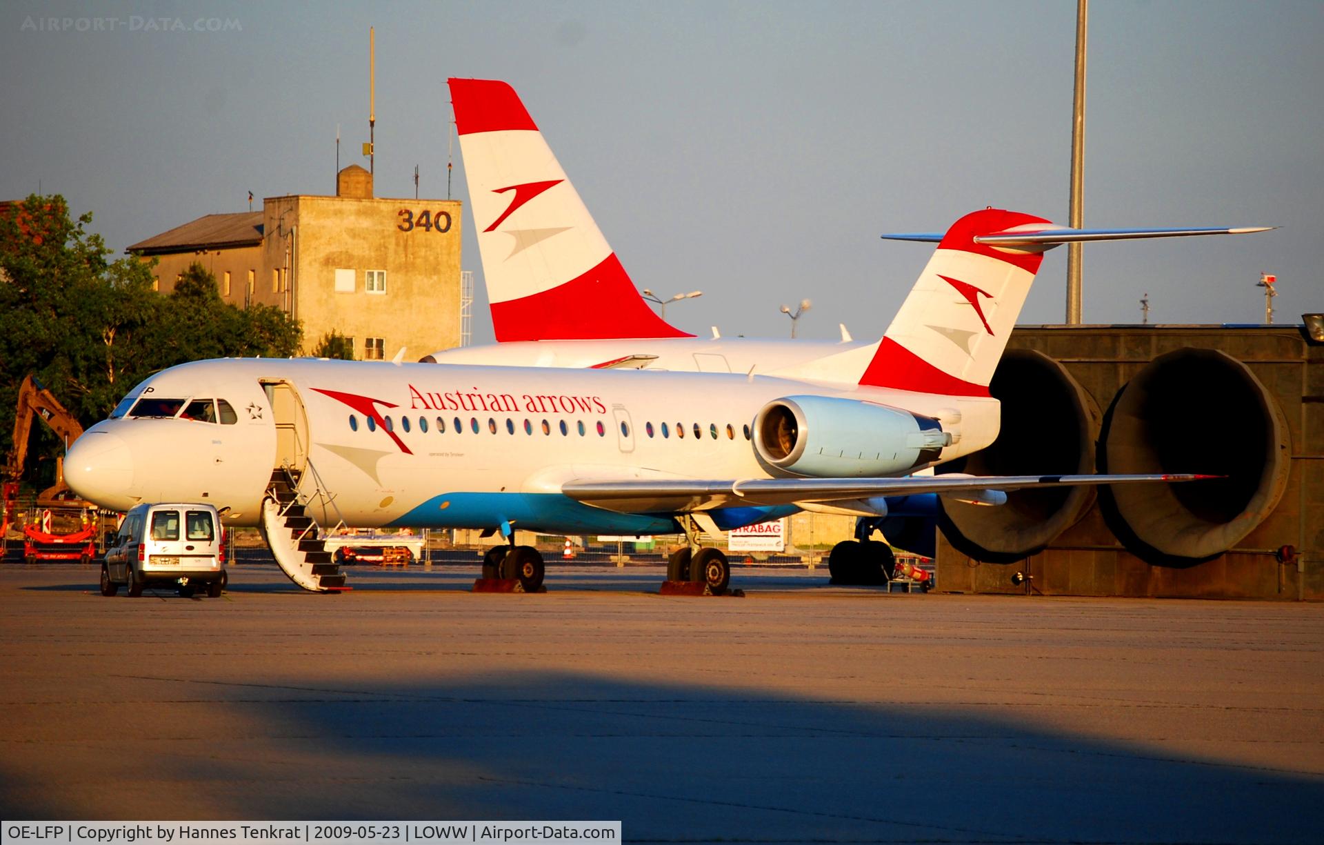 OE-LFP, Fokker 70 (F-28-0070) C/N 11560, Austrian arrows Fokker 70 