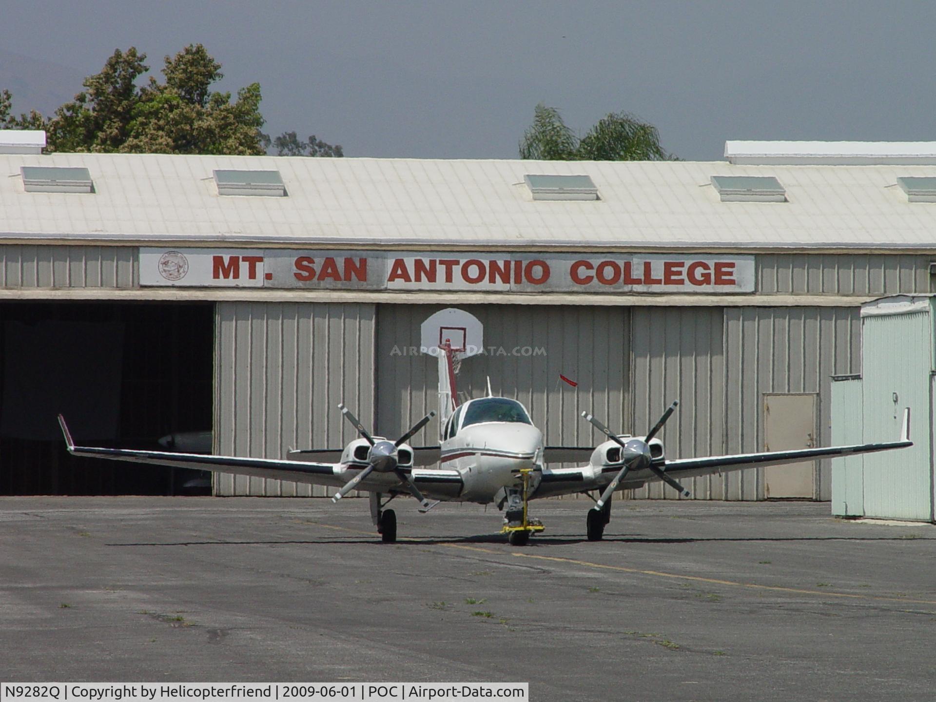 N9282Q, 1971 Beech E-55 Baron C/N TE-842, Parked waiting for Pilot, just south of the Mt San Antonio College hanger