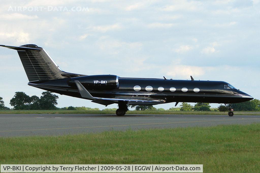 VP-BKI, 1994 Gulfstream Aerospace G-IV SP C/N 1255, Black Gulfstream at Luton