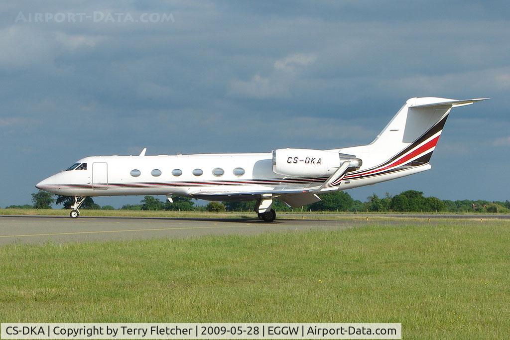 CS-DKA, 2002 Gulfstream IV C/N 1480, Netjets Gulfstream  at Luton