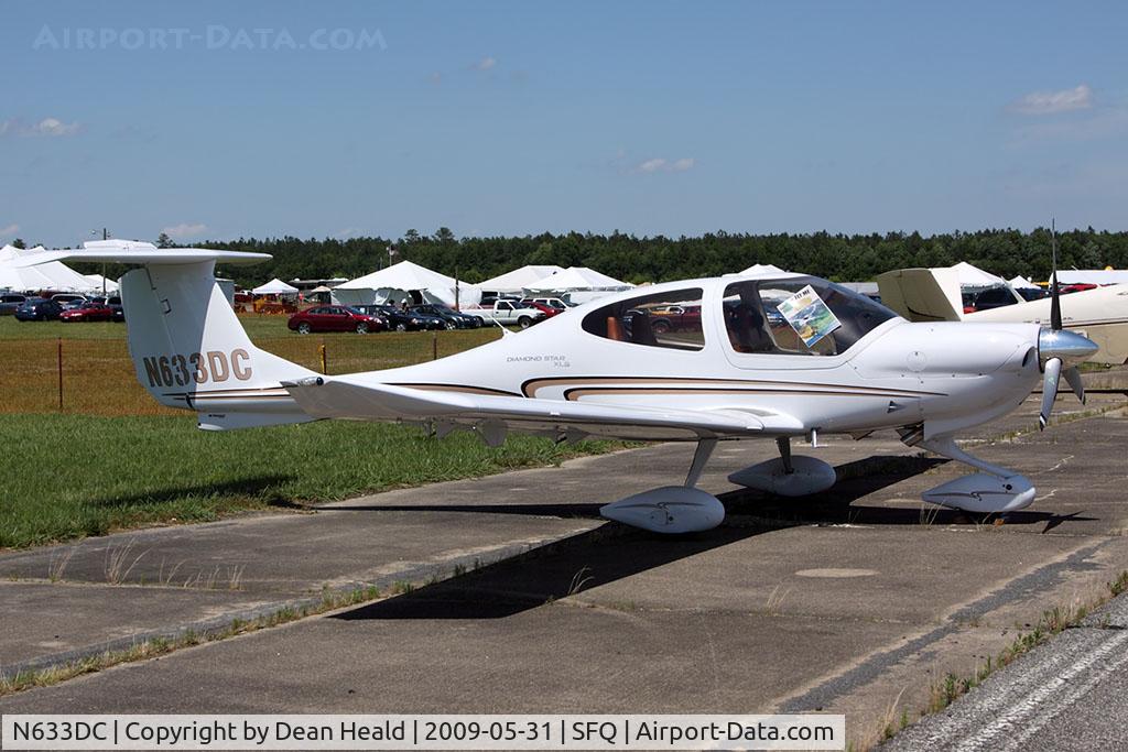 N633DC, 2008 Diamond DA-40 Diamond Star C/N 40.940, 2008 Diamond Aircraft Industries, Inc DA-40 Diamond Star N633DC on display at the 2009 Virginia Regional Festival of Flight at Suffolk Executive Airport.
