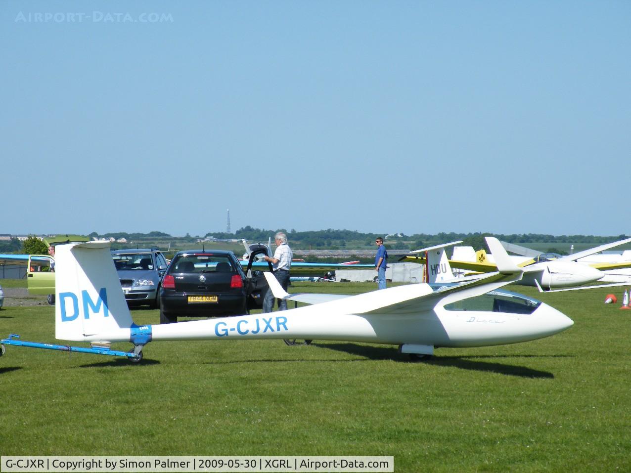 G-CJXR, 1995 Schempp-Hirth Discus b C/N 540, Schempp-Hirth Discus b at Gransden Lodge